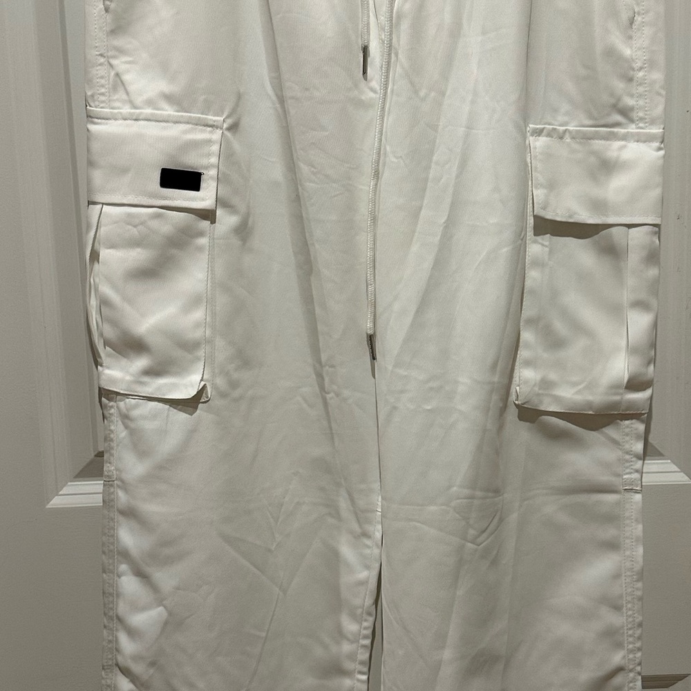 Manfinity Cargo Pants, white, size L - Picture 4 of 5